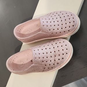 Size C12 pink bling Natives